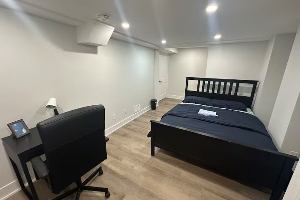 Photo of Bedroom in Thornhill