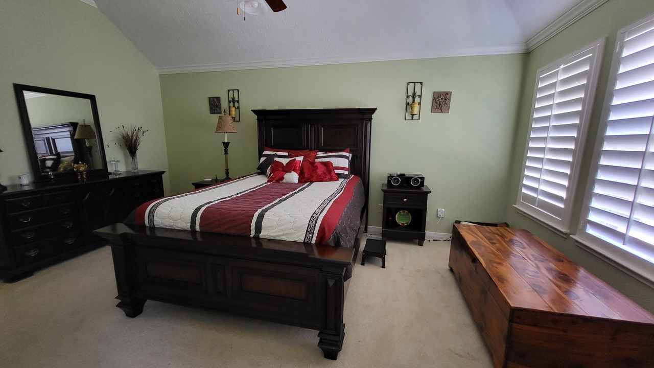 Photo of Bedroom in Nassau Bay