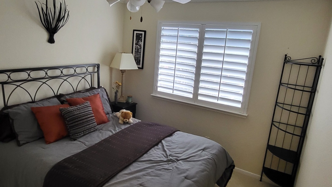 Photo of Bedroom in Nassau Bay