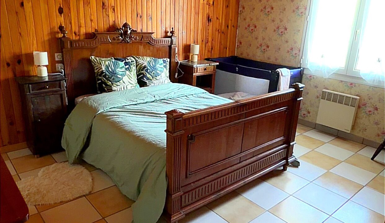 Photo of Bedroom in Bellenot-sous-Pouilly