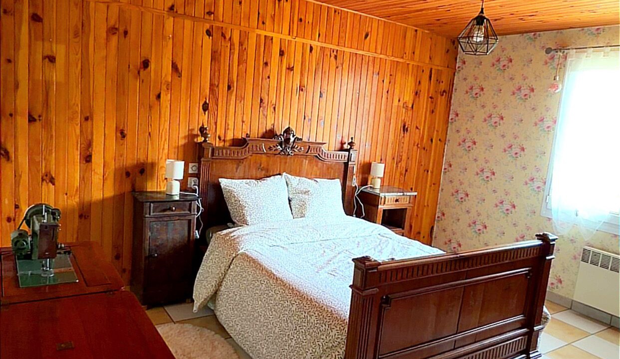 Photo of Bedroom in Bellenot-sous-Pouilly