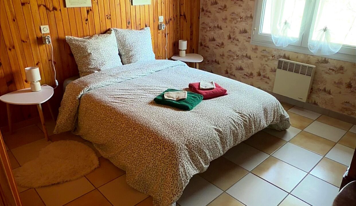Photo of Bedroom in Bellenot-sous-Pouilly