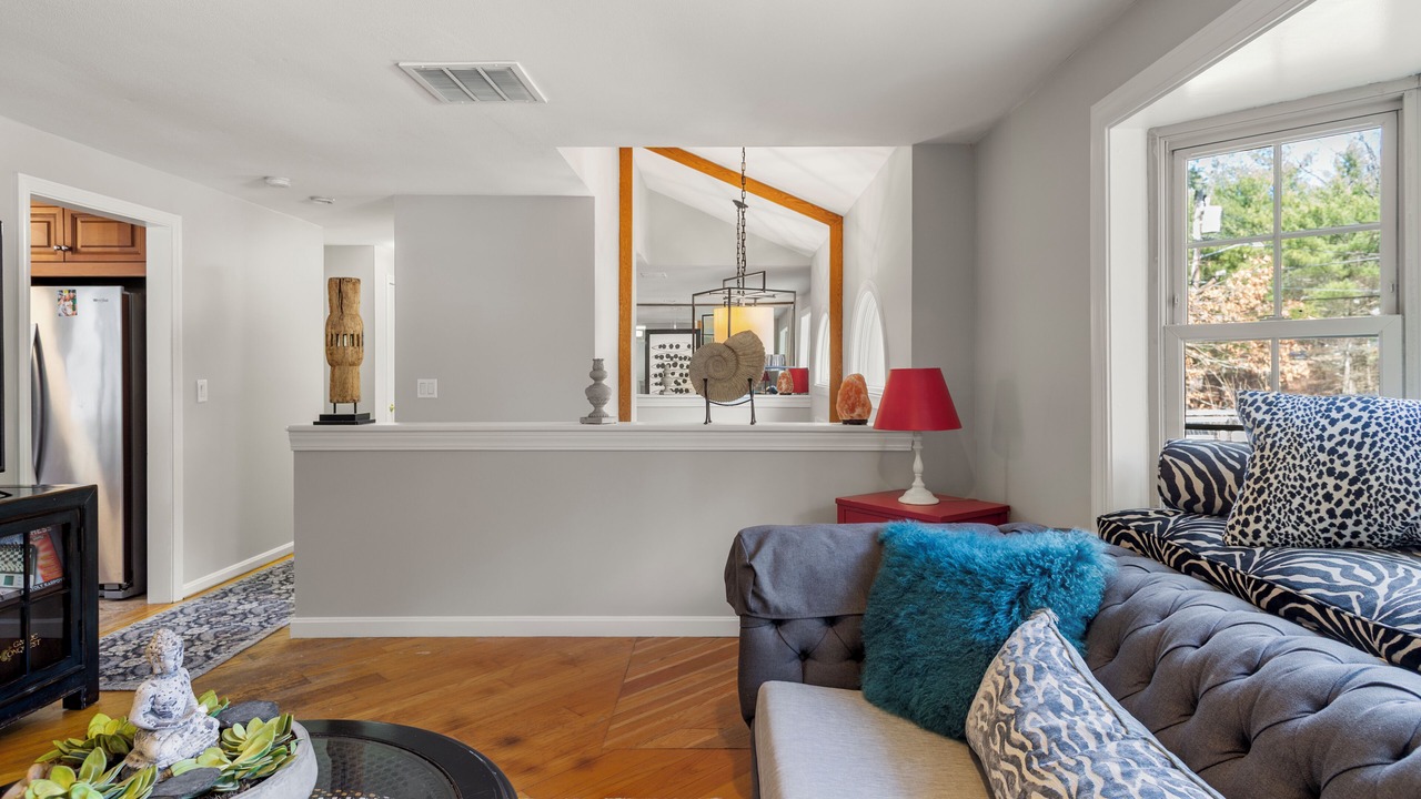 Photo of Livingroom in Sharon