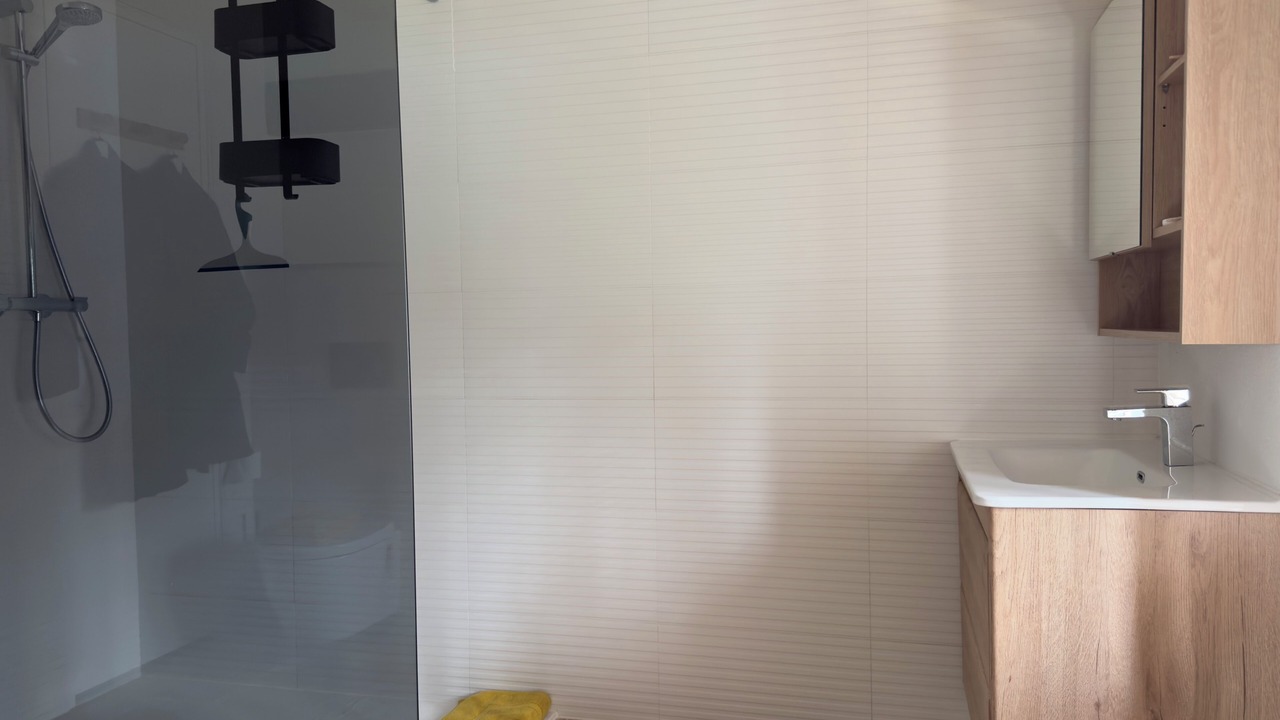 Photo of Bathroom in Chauvigny