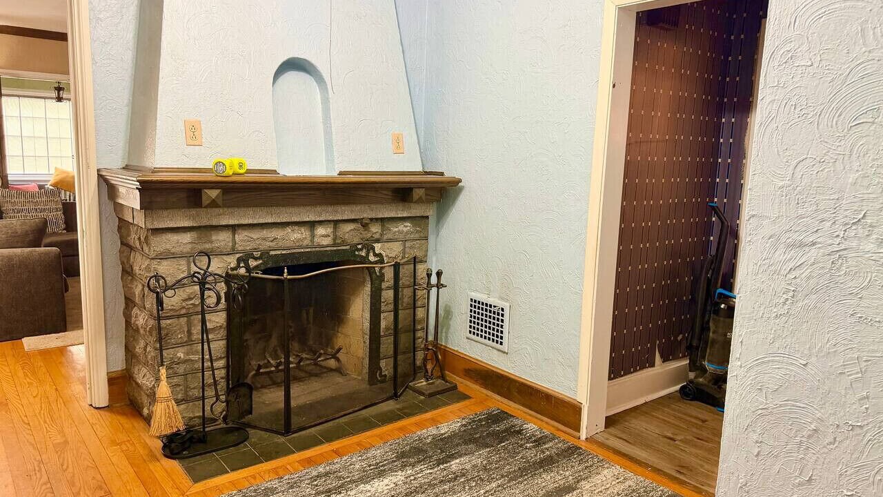 Photo of Livingroom in Downtown Syracuse