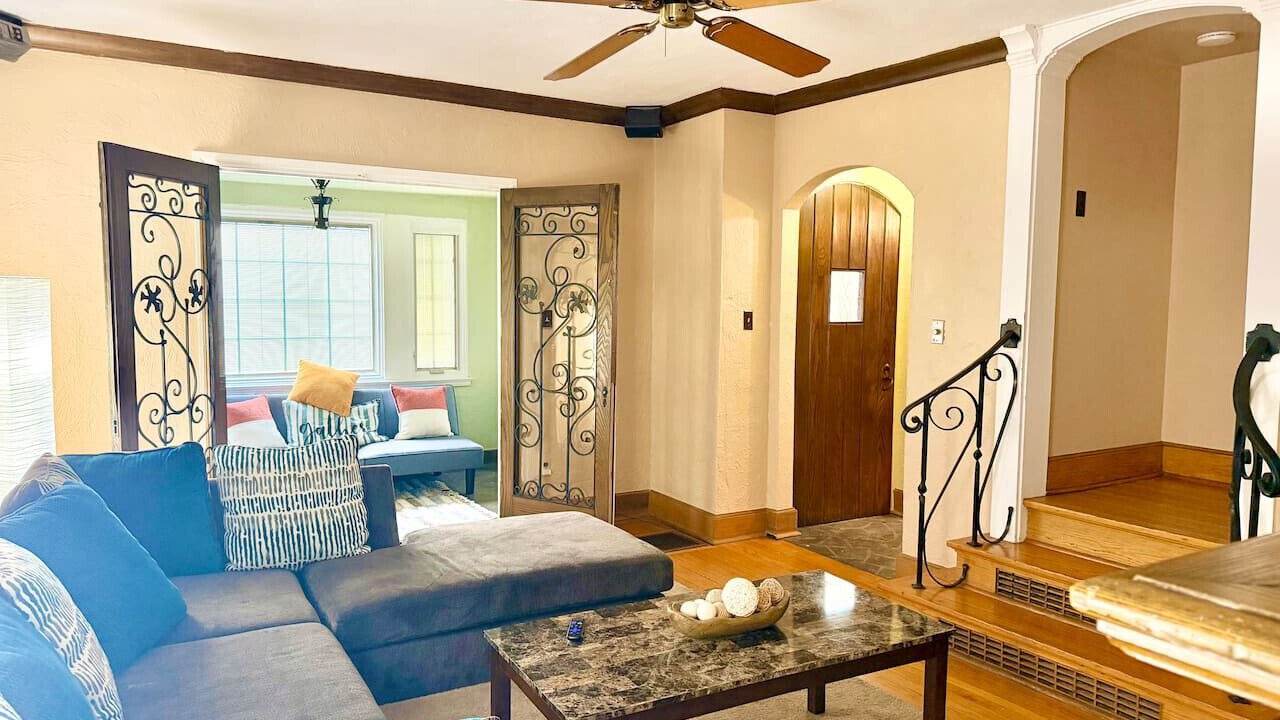 Photo of Livingroom in Downtown Syracuse