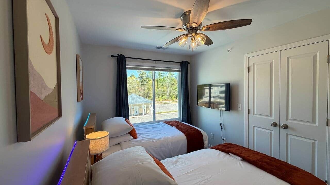 Photo of Bedroom in State Park