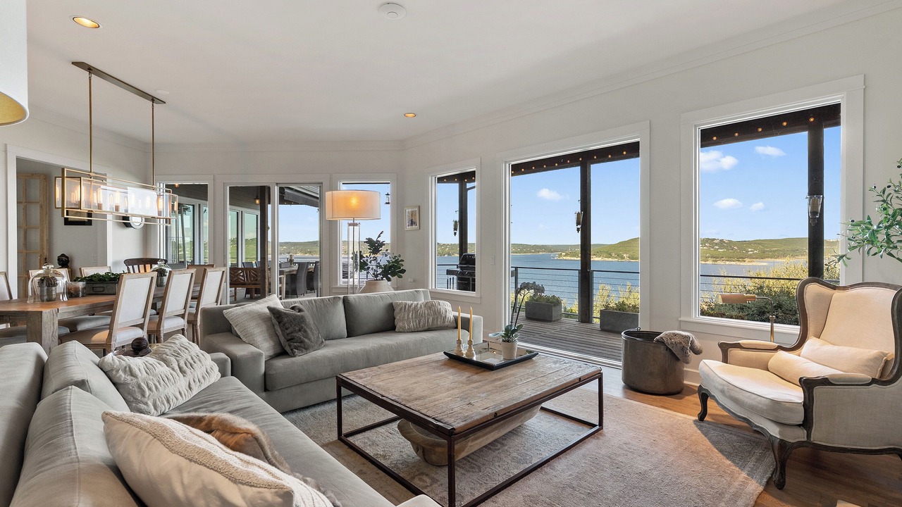 Photo of Livingroom in Travis Landing