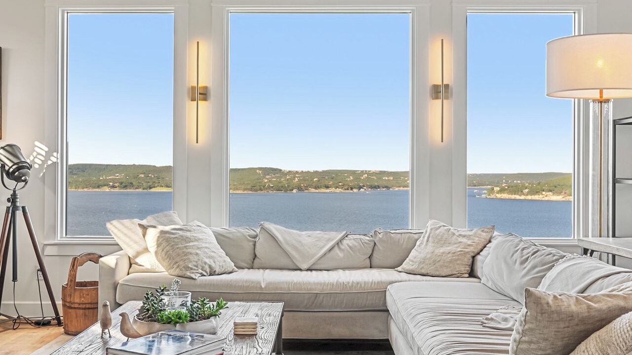 Photo of Livingroom in Travis Landing