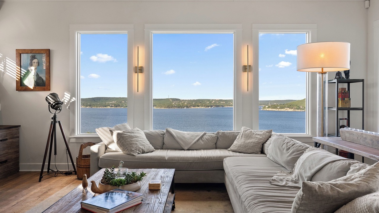 Photo of Livingroom in Travis Landing