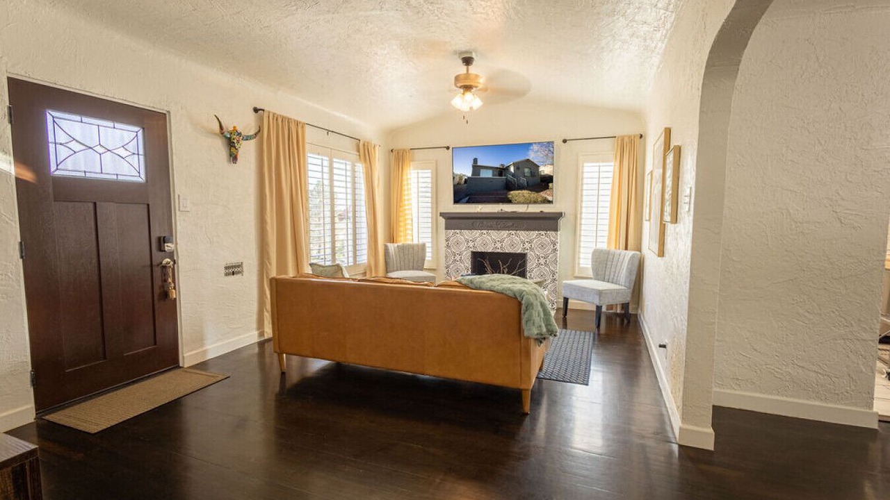 Photo of Livingroom in El Paso