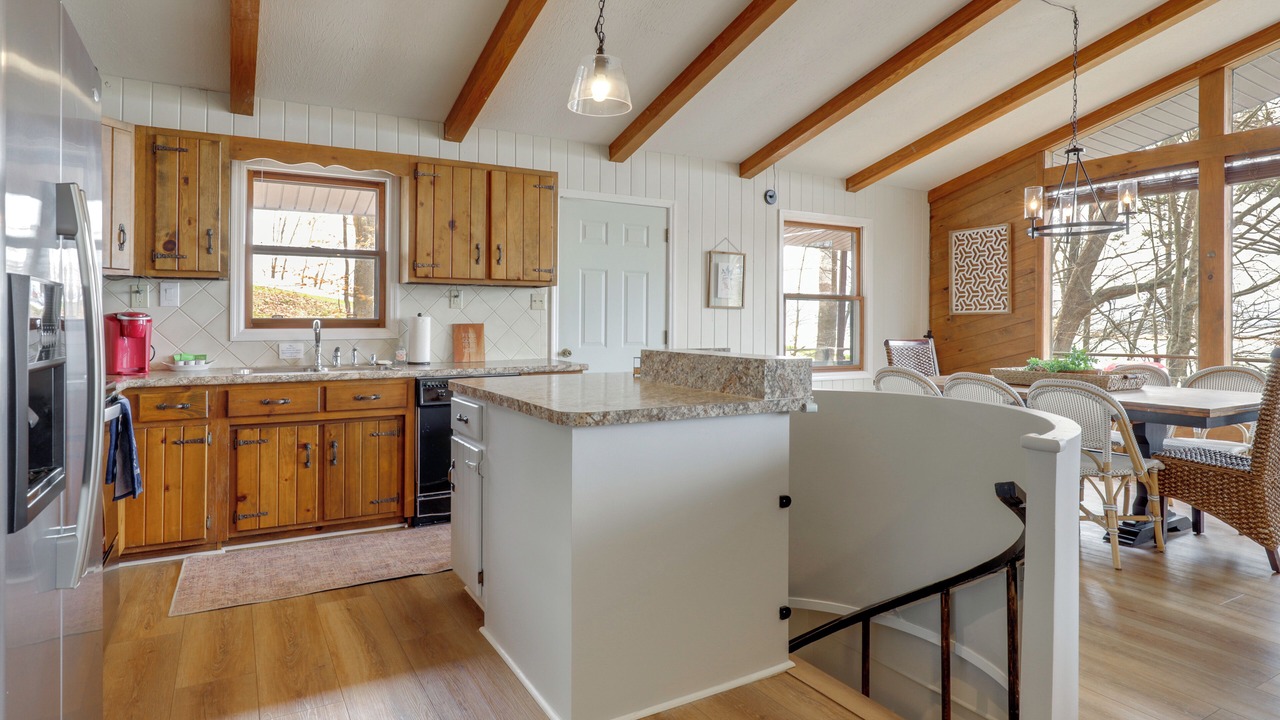 Photo of Kitchen in Bean Station