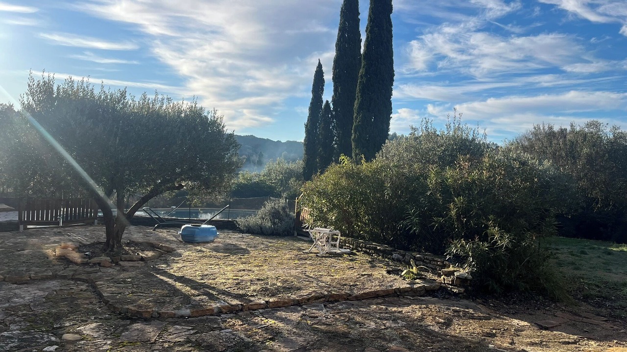 Photo of Outdoor in Cabrials