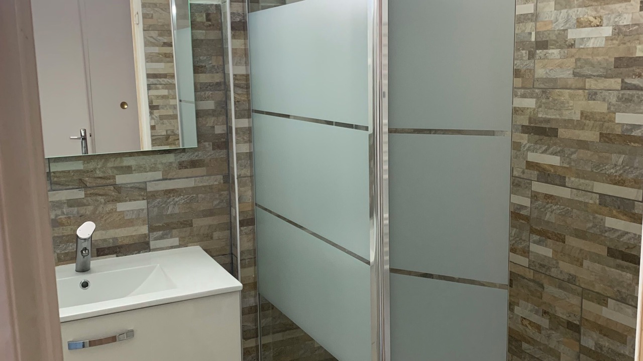 Photo of Bathroom in Saint-Valery-en-Caux