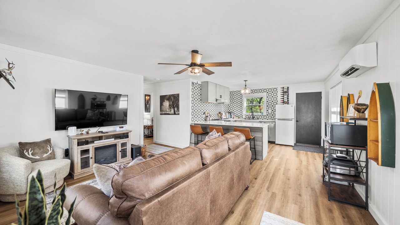 Photo of Livingroom in Gordonville