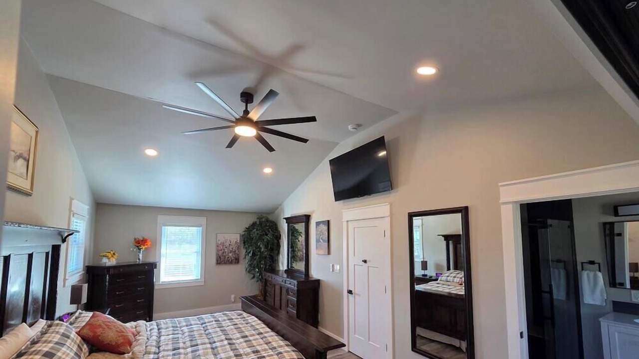 Photo of Bedroom in Maryville