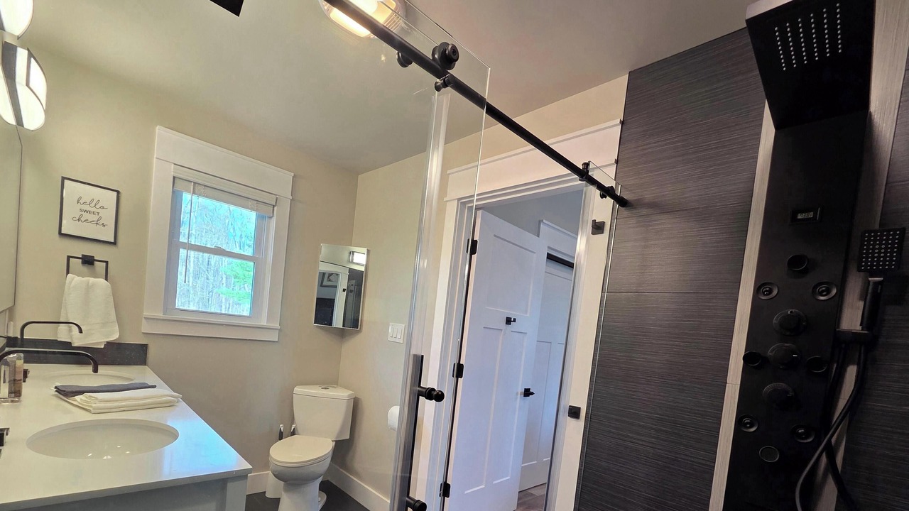 Photo of Bathroom in Maryville