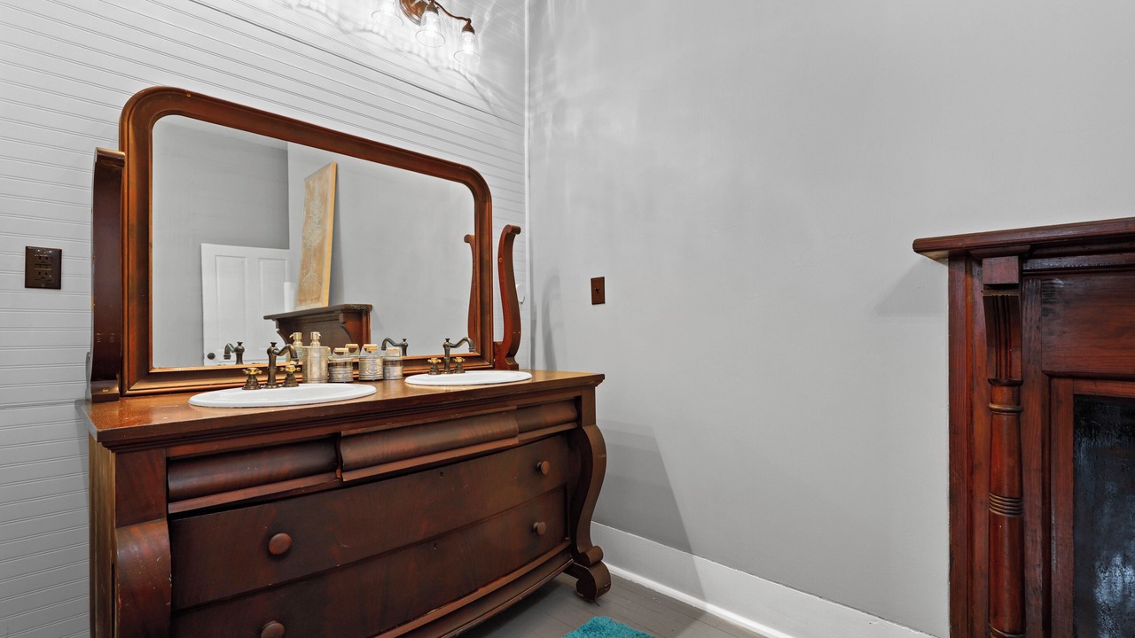 Photo of Bathroom in Franklinton