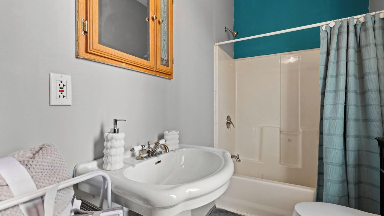Photo of Bathroom in Franklinton