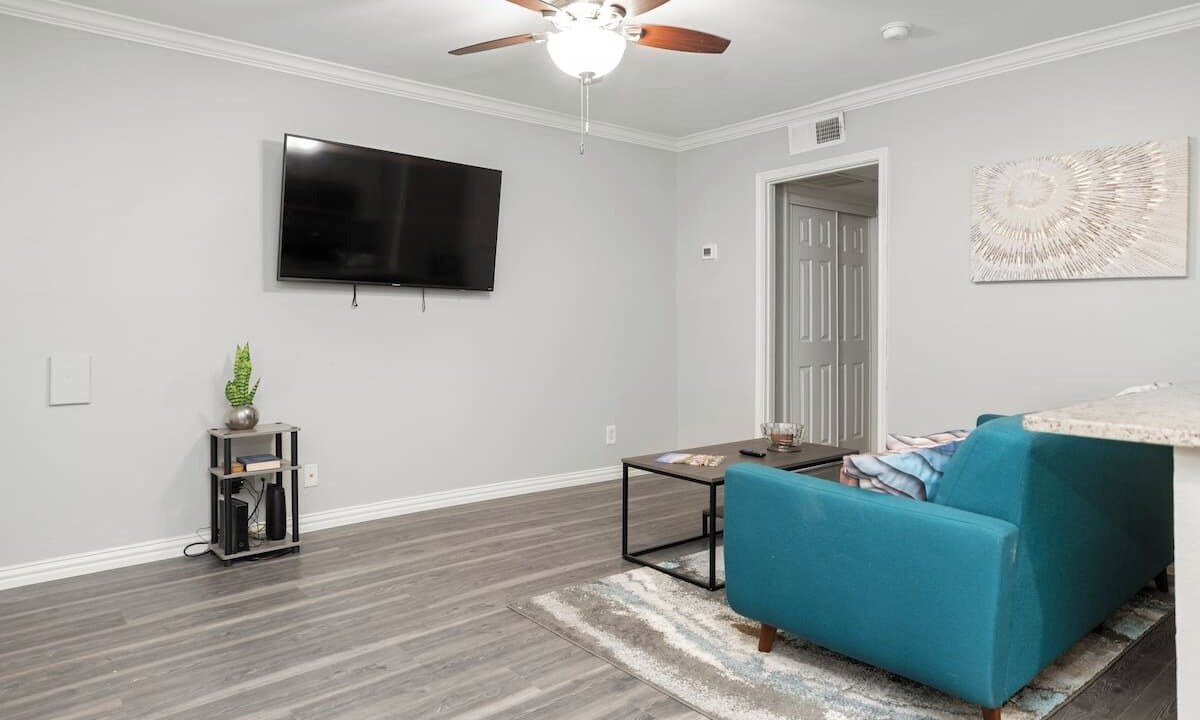 Photo of Livingroom in Old East Dallas