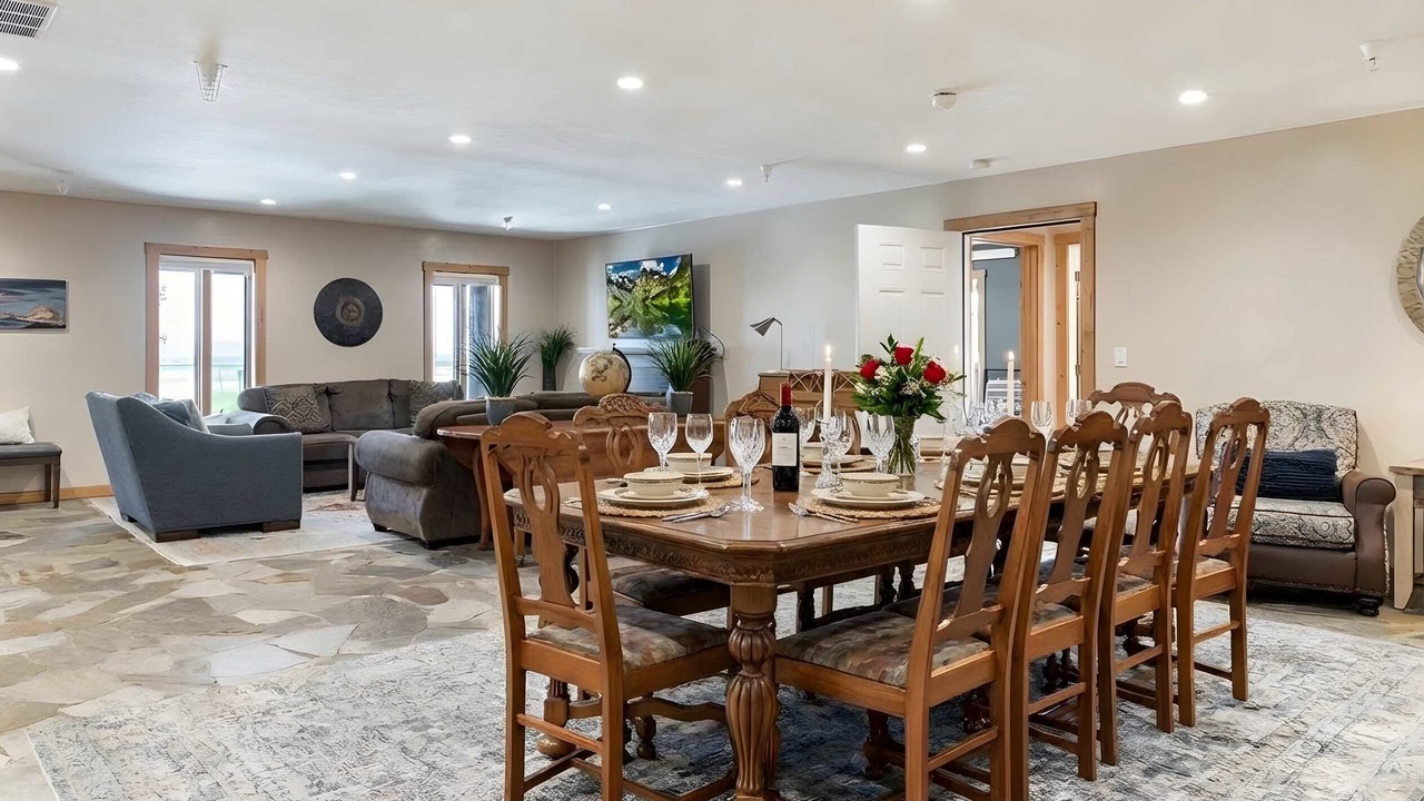 Photo of Others in Leigh Creek Estates