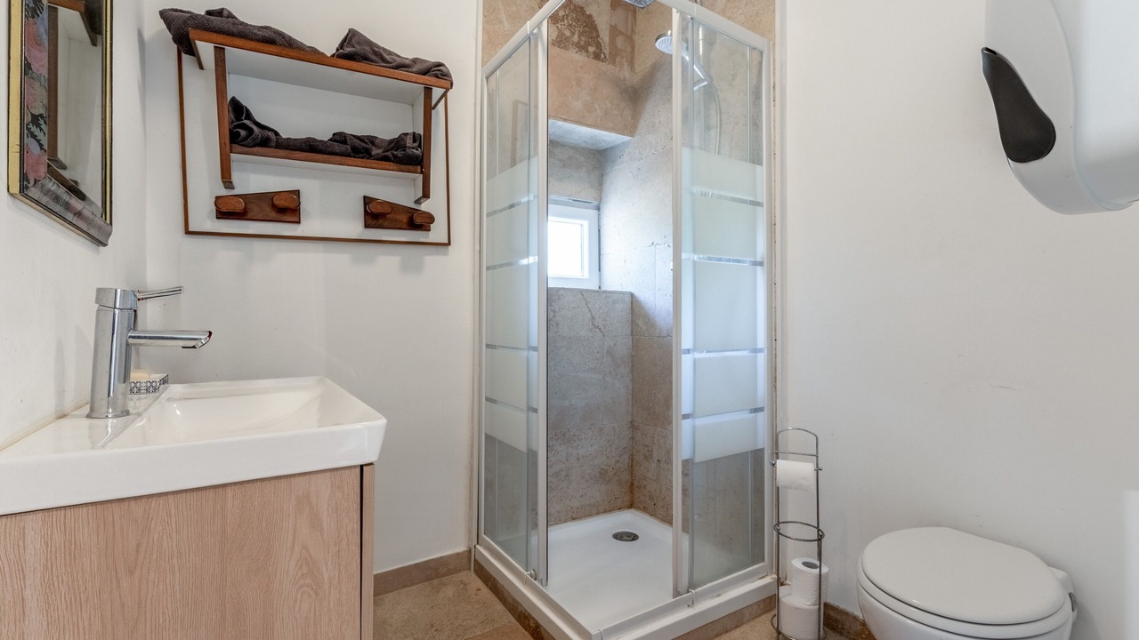 Photo of Bathroom in Verfeuil