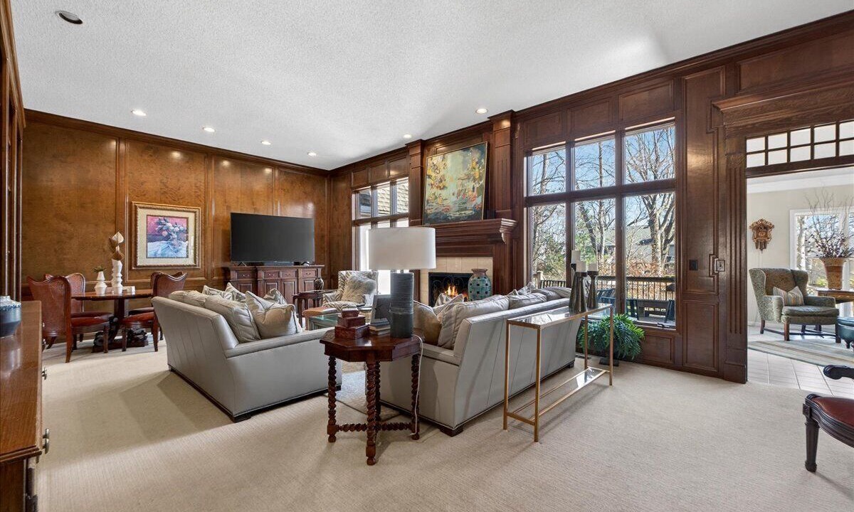 Photo of Livingroom in Prairie Village