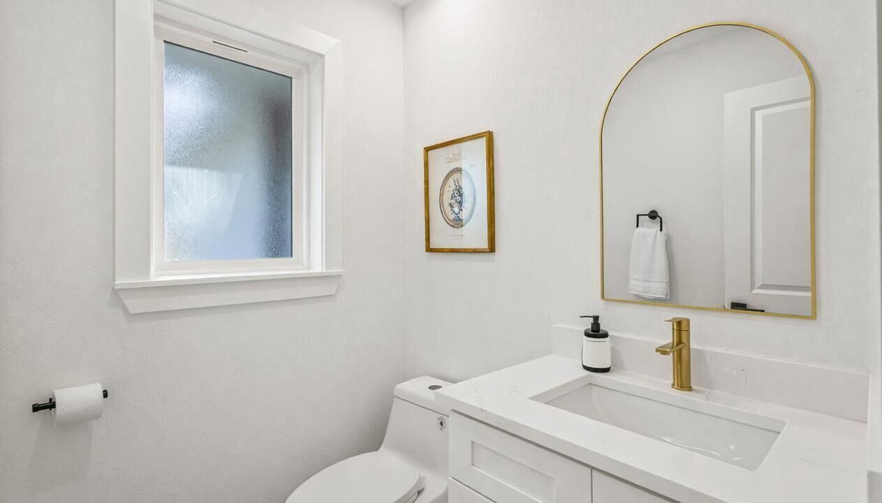Photo of Bathroom in Farmers Branch