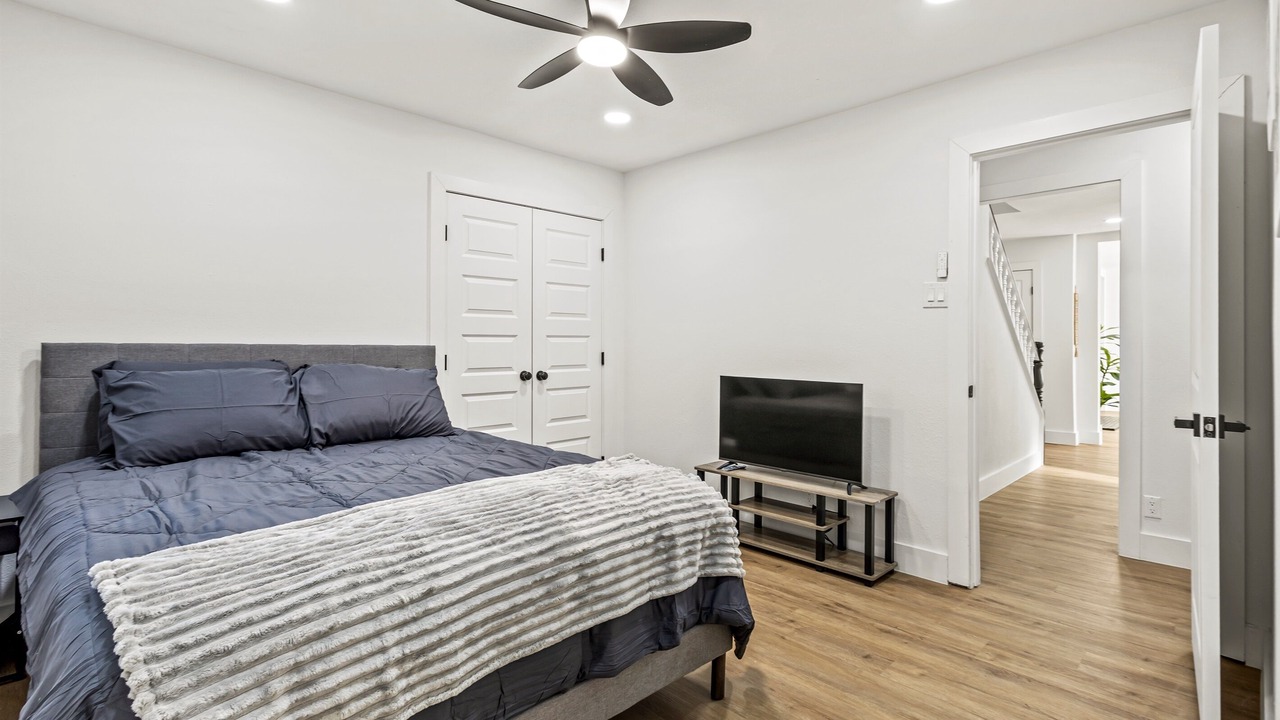 Photo of Bedroom in Farmers Branch