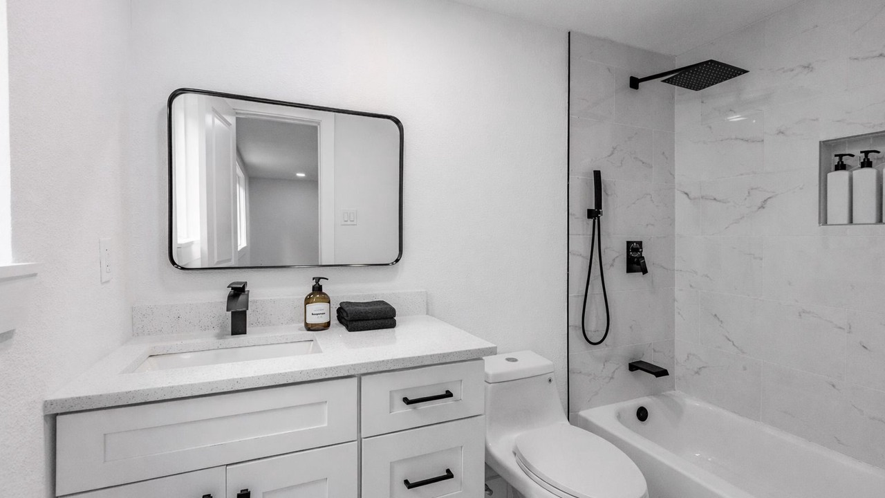 Photo of Bathroom in Farmers Branch