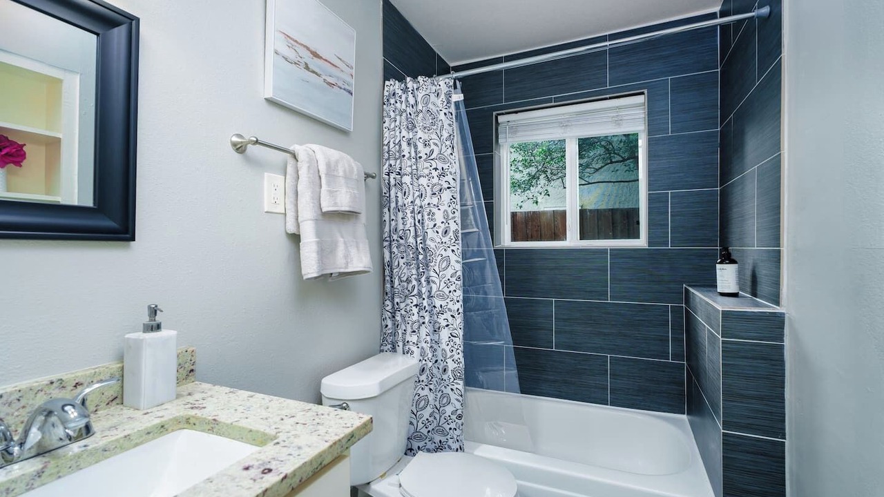 Photo of Bathroom in Old East Dallas
