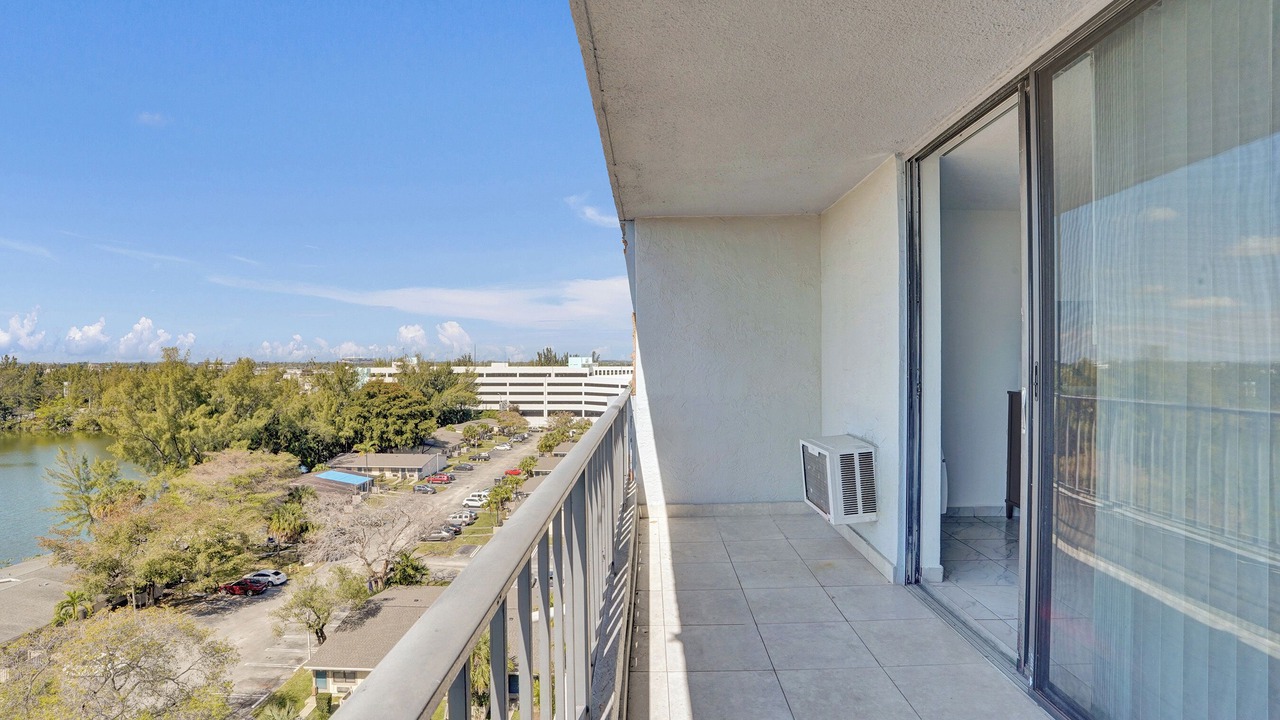 Photo of Outdoor in Golden Glades