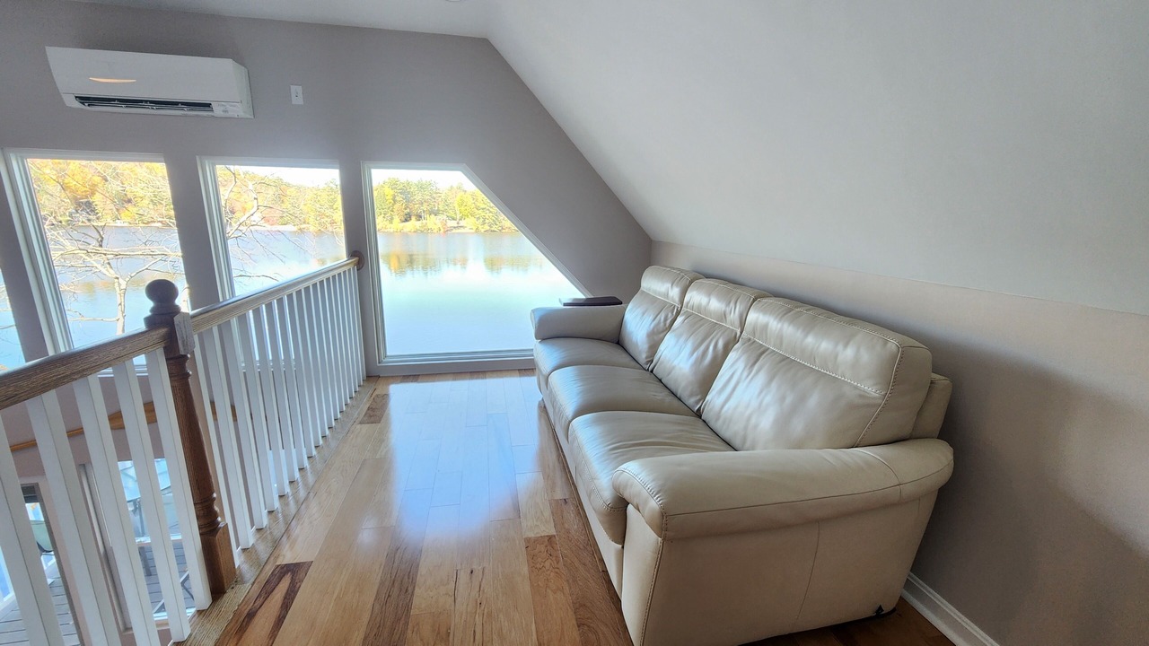 Photo of Livingroom in Weare