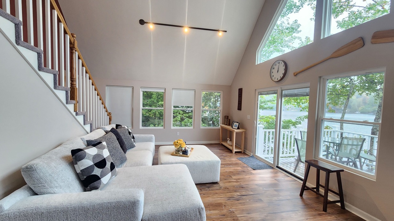 Photo of Livingroom in Weare