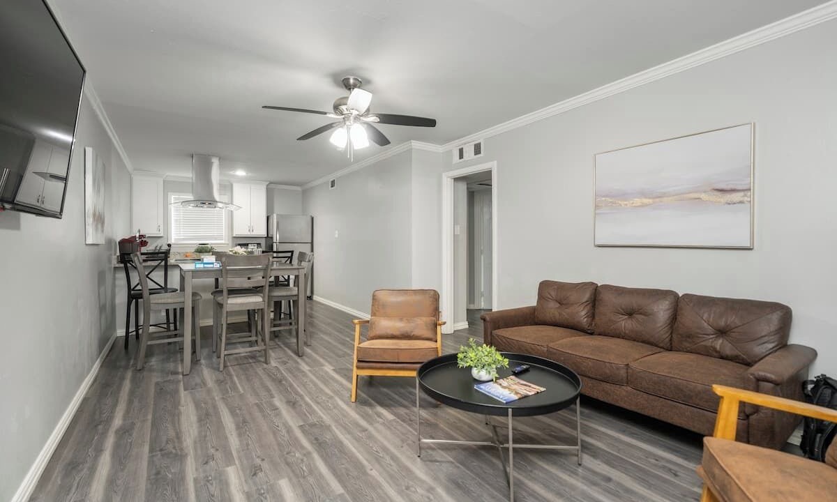 Photo of Livingroom in Old East Dallas
