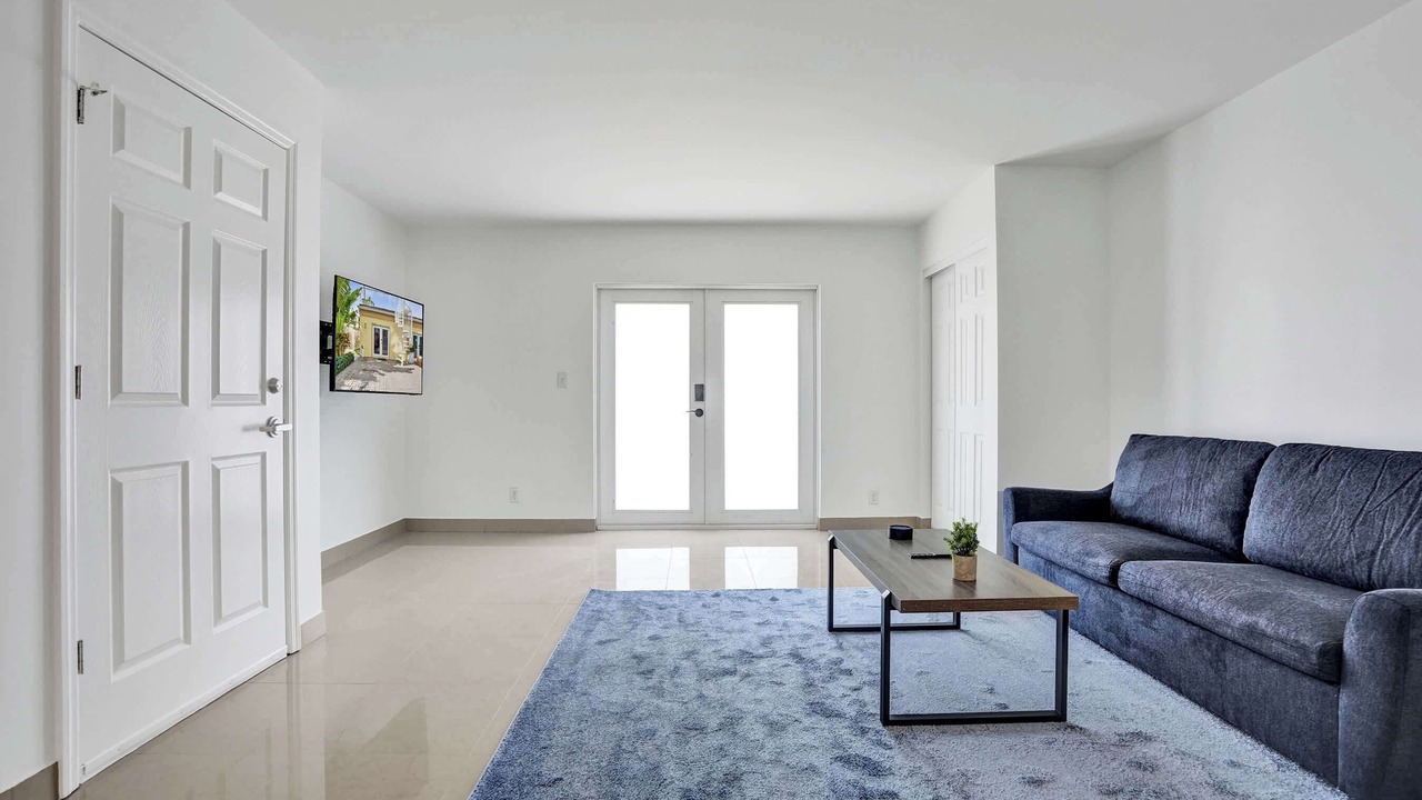 Photo of Livingroom in Mango Groves
