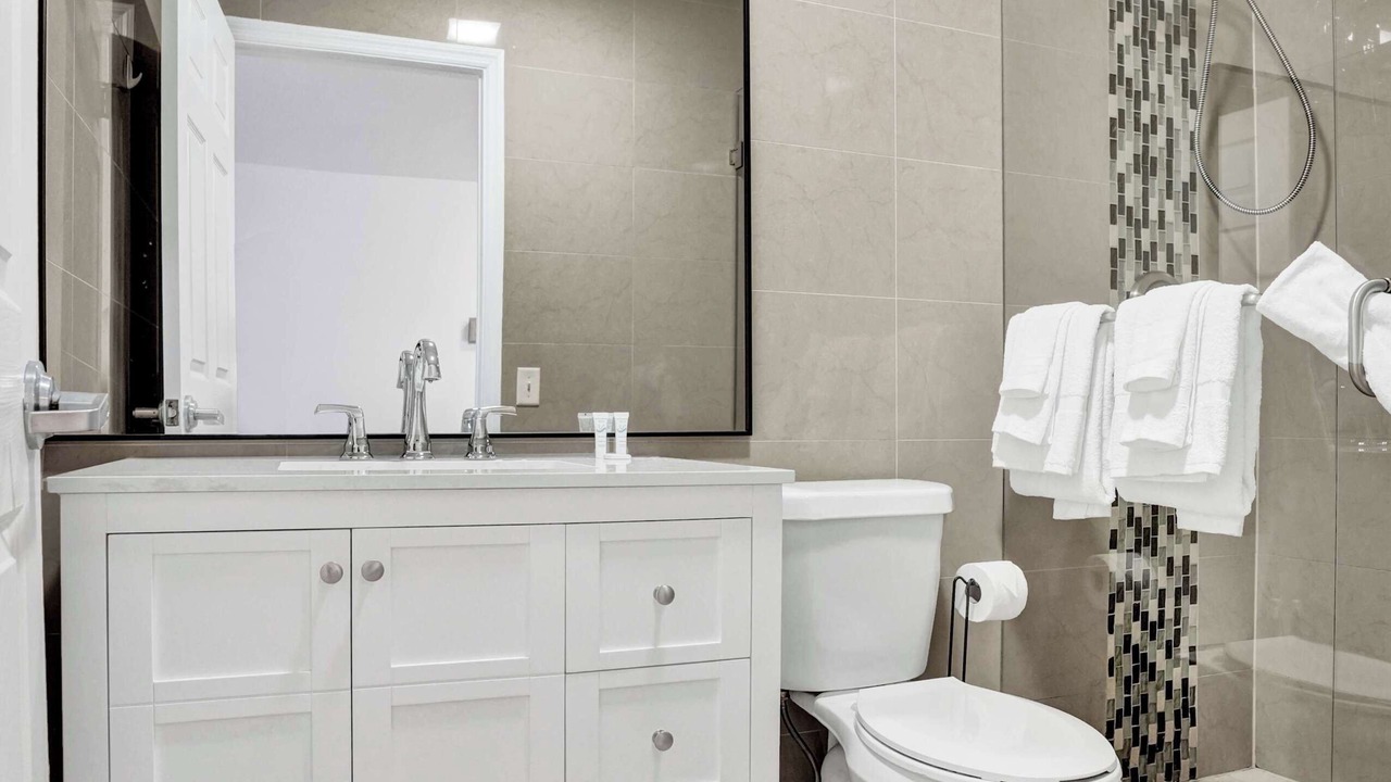 Photo of Bathroom in Mango Groves