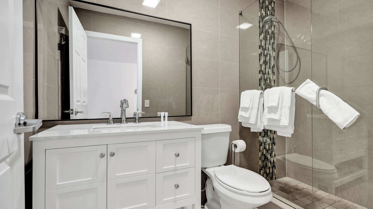 Photo of Bathroom in Mango Groves