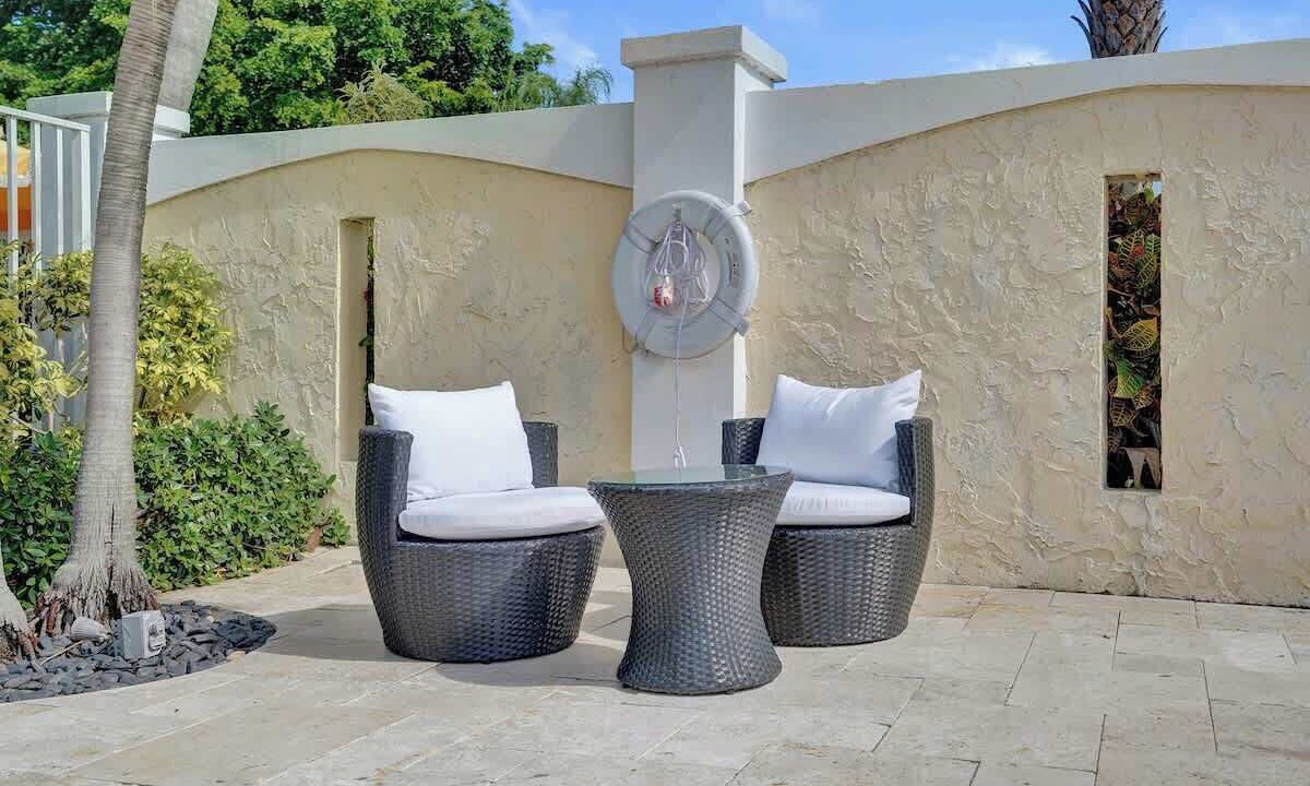 Photo of Patio Balcony in Mango Groves