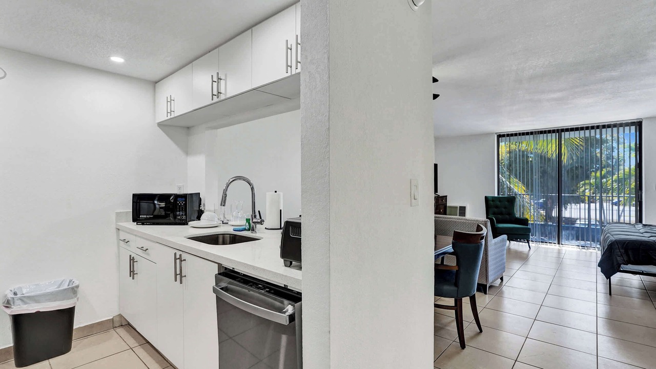 Photo of Kitchen in Golden Glades