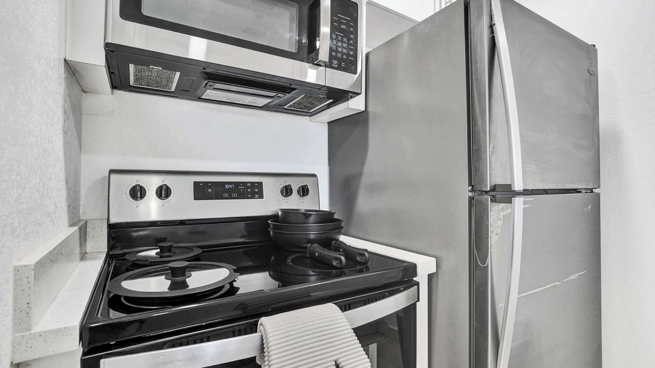 Photo of Kitchen in Golden Glades