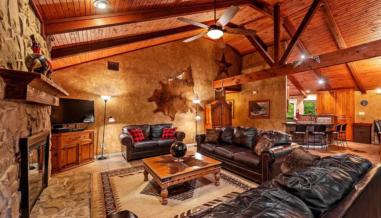 Photo of Livingroom in Pottsboro