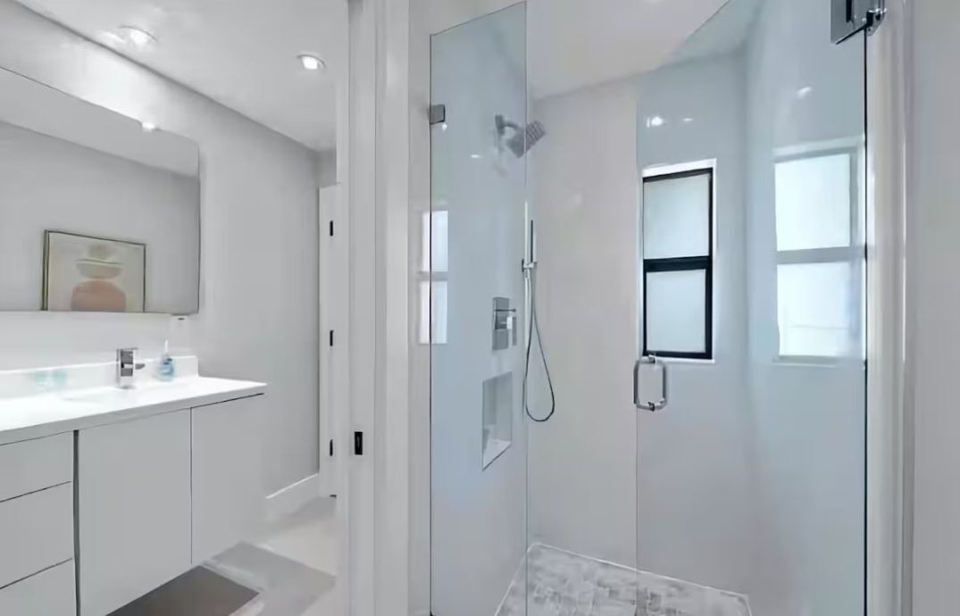Photo of Bathroom in Palmetto Bay