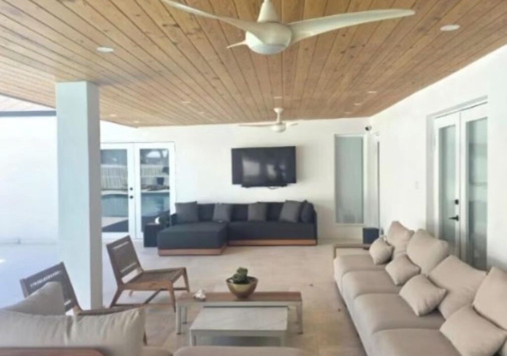 Photo of Livingroom in Palmetto Bay