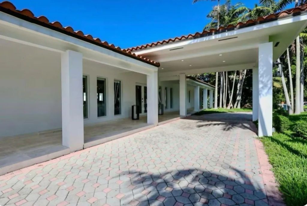 Photo of Outdoor in Palmetto Bay