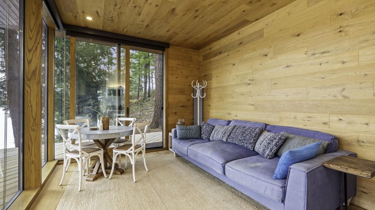 Photo of Bedroom in Gravenhurst