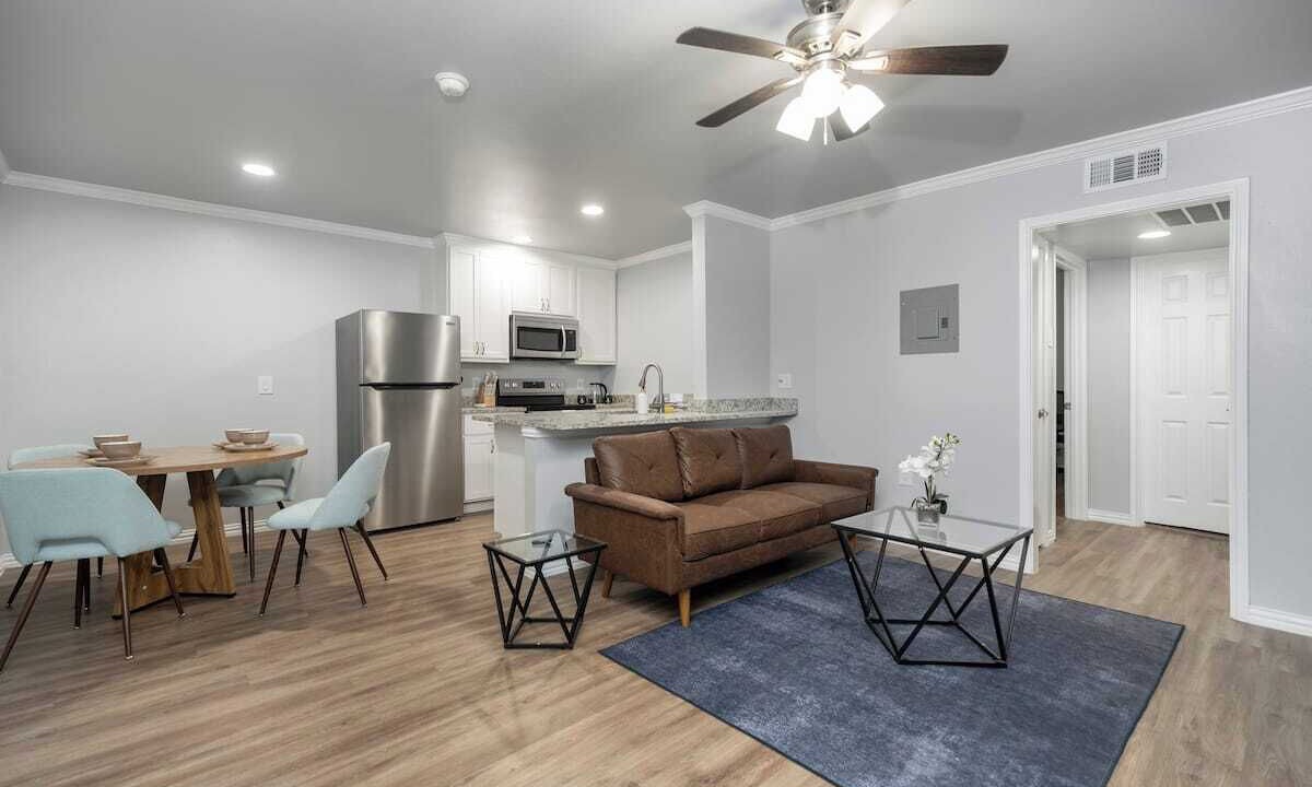 Photo of Livingroom in Old East Dallas
