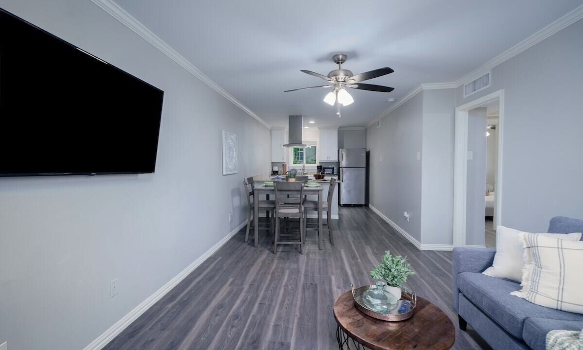 Photo of Livingroom in Old East Dallas