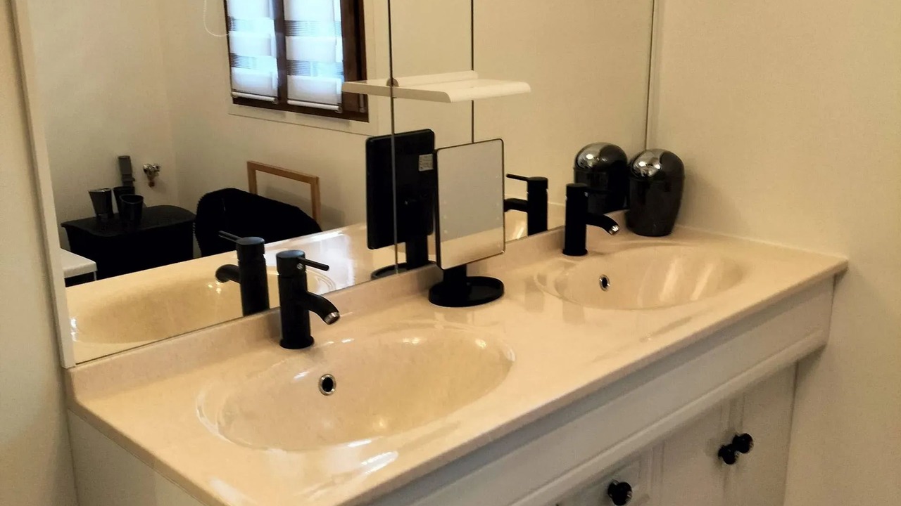 Photo of Bathroom in L'Aiguillon