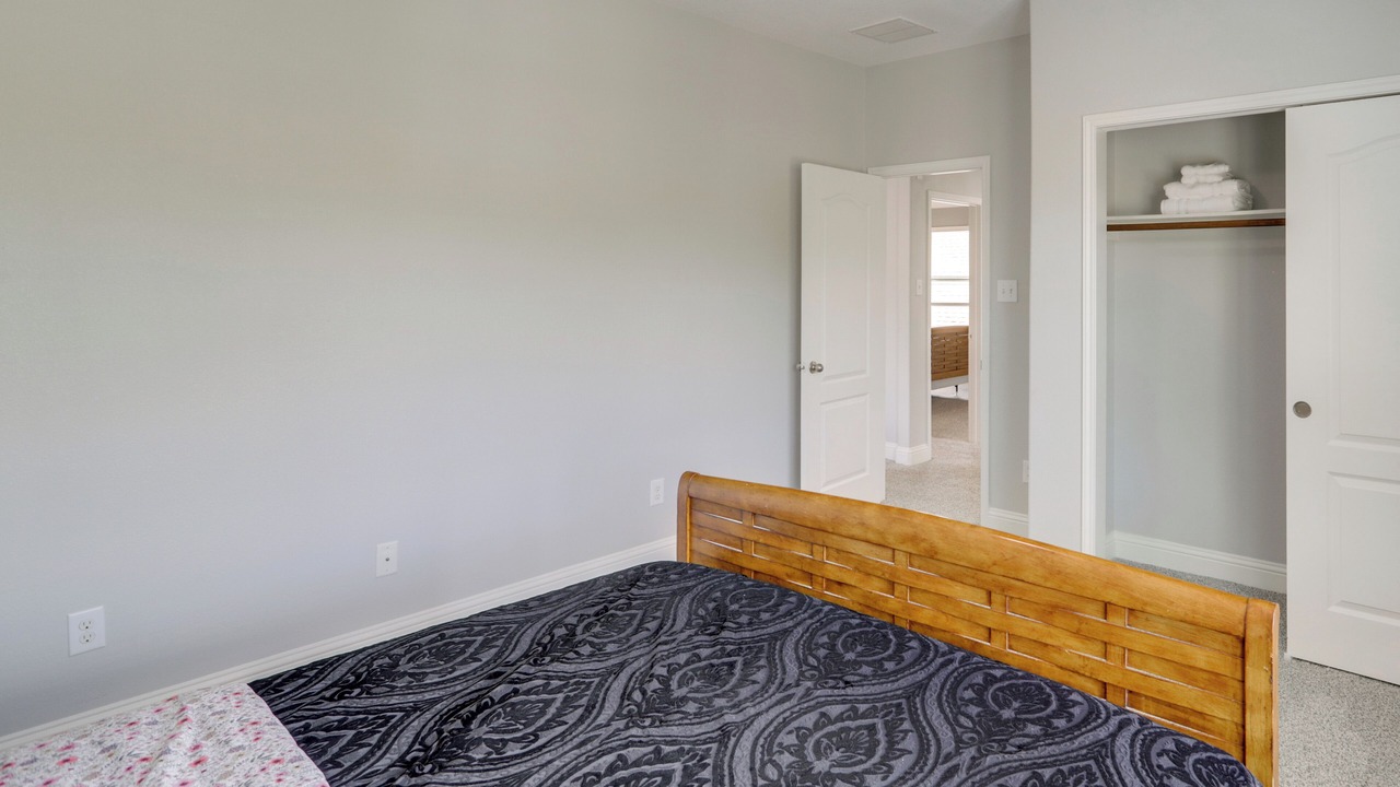 Photo of Bedroom in Indian Springs
